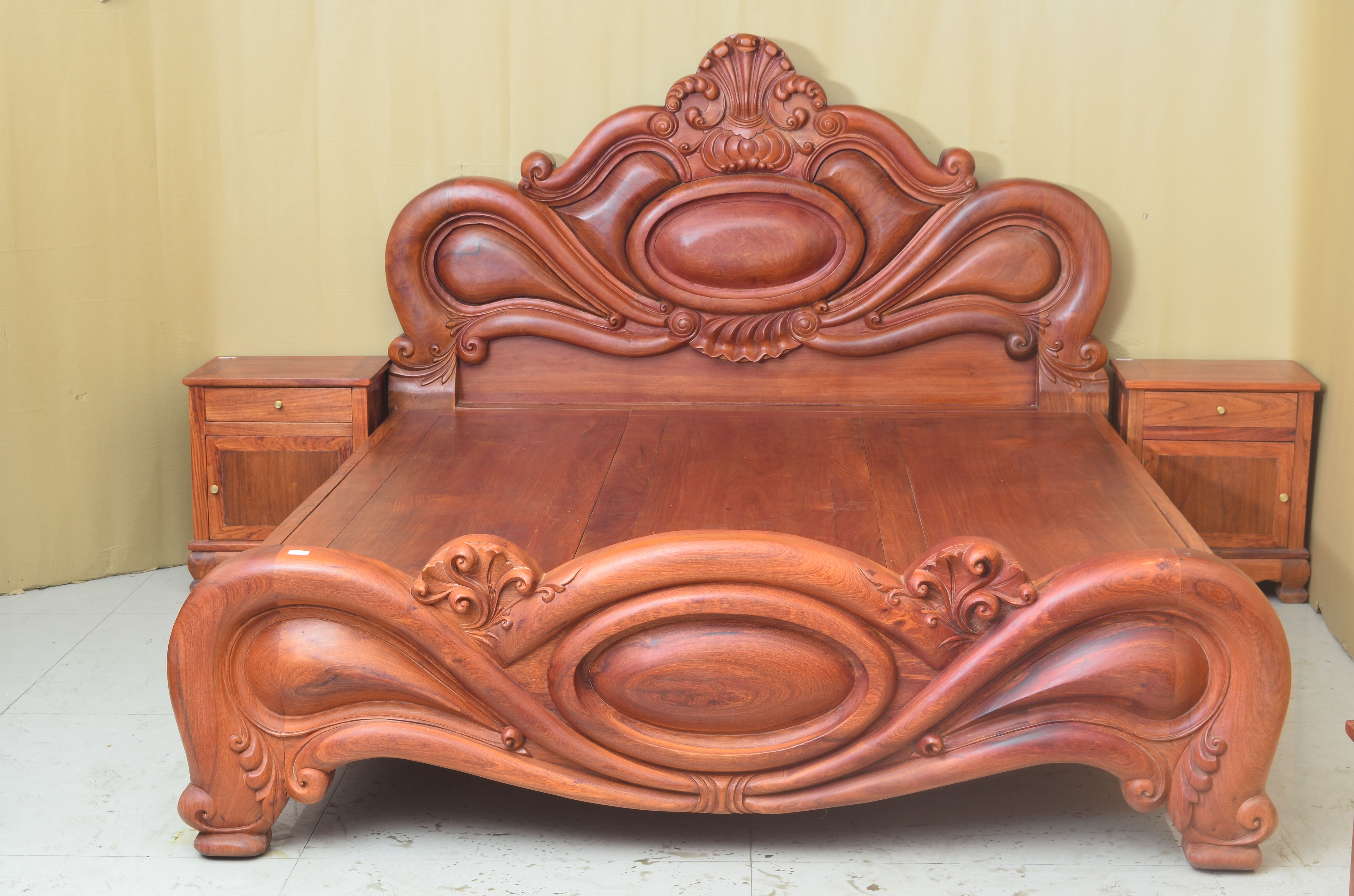 缅甸花梨宝石床1.8米3件套.jpg